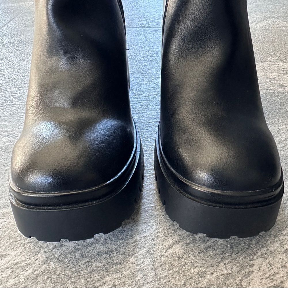 NIB Aqua College Raine Waterproof Black Suede Chelsea Boots Square Toe Women's 8 - Picture 10 of 15